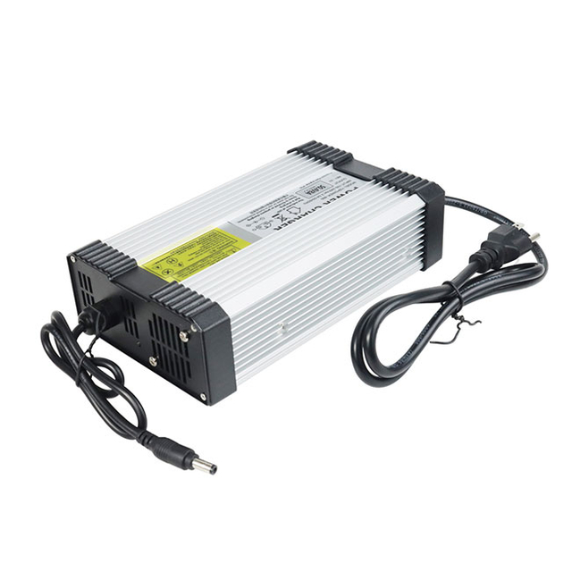 48V Lithium Lead Acid LiFePO4 54.6V 58.8V 10A Battery Charger